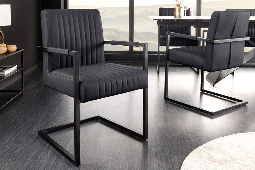 BIG ASTON fekete bőr szék