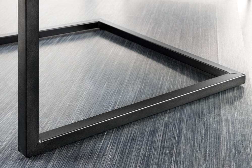 BIG ASTON fekete bőr szék