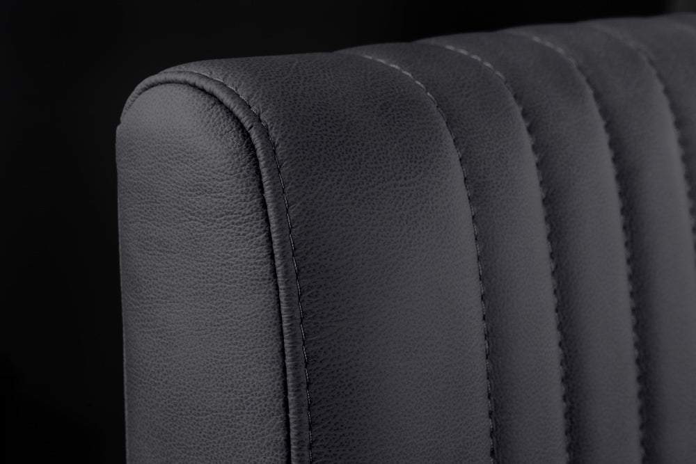 BIG ASTON fekete bőr szék