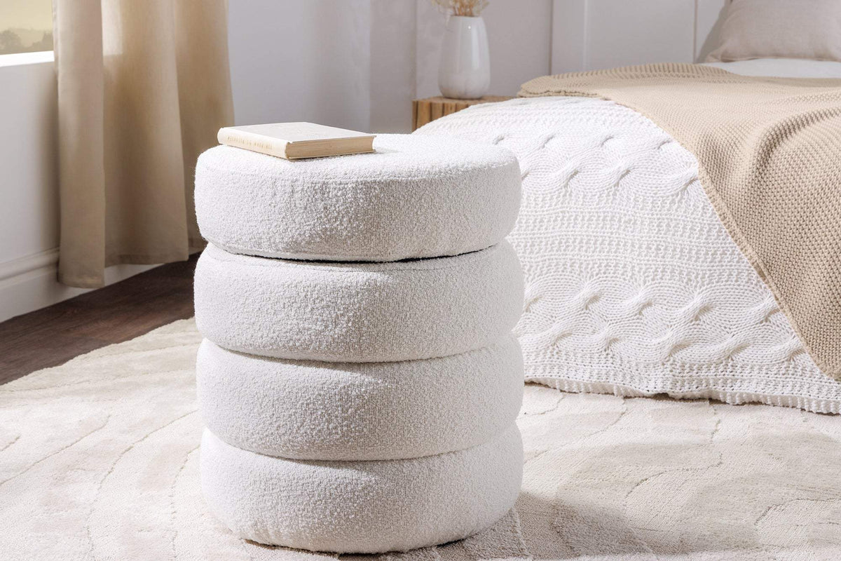 VOQUE törtfehér buklé lábtartó