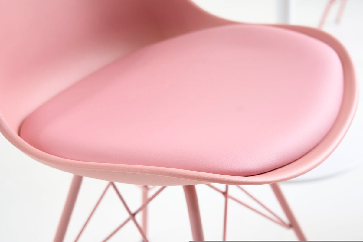 SCANDINAVIA rózsaszín műanyag szék