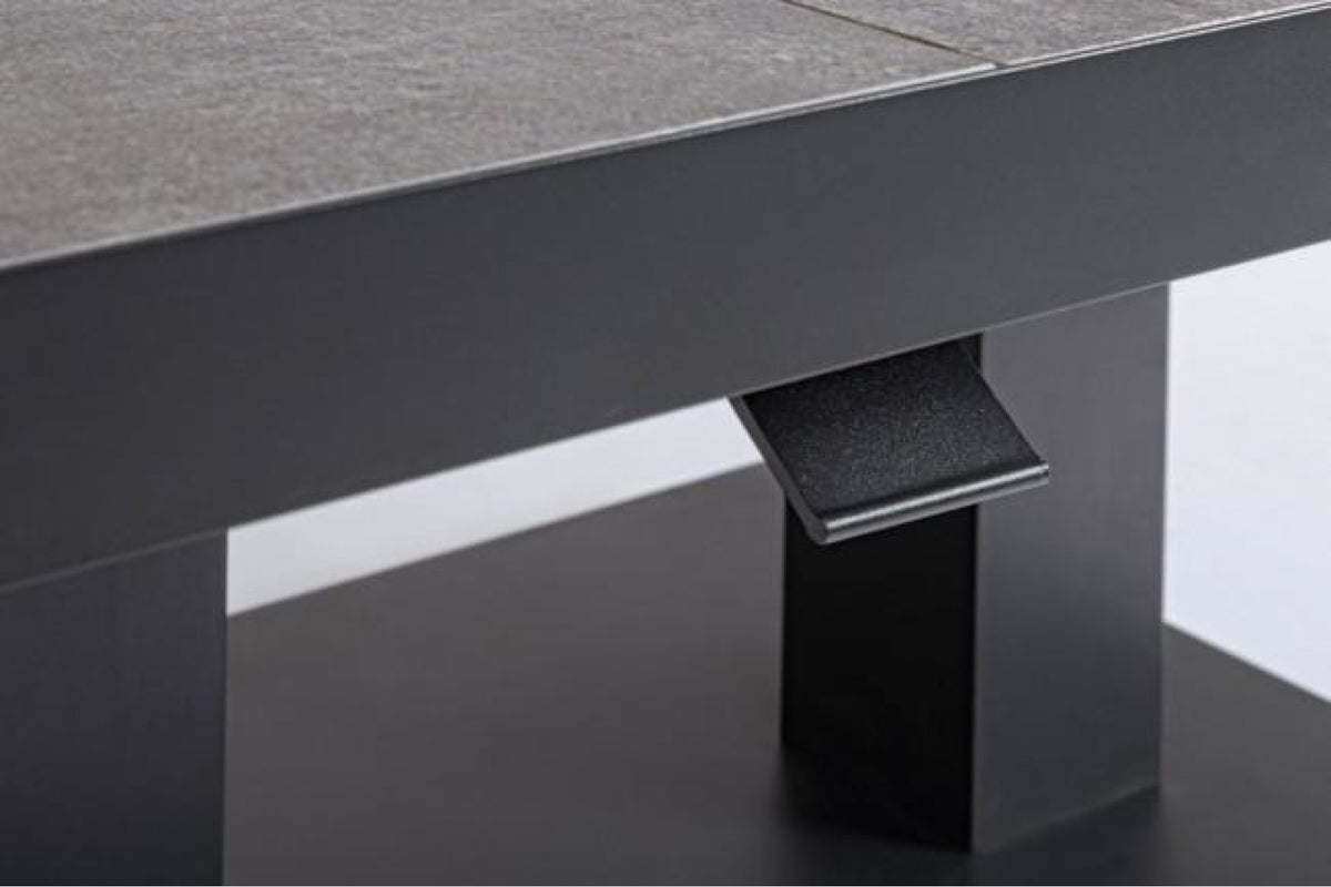 Kerti asztal - TRUMAN fekete alumínium kerti asztal